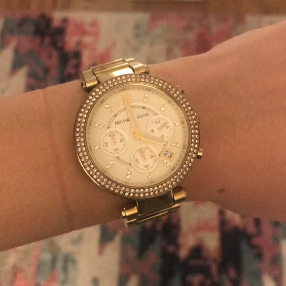 Michael Kors Watch - Picture 2 of 5